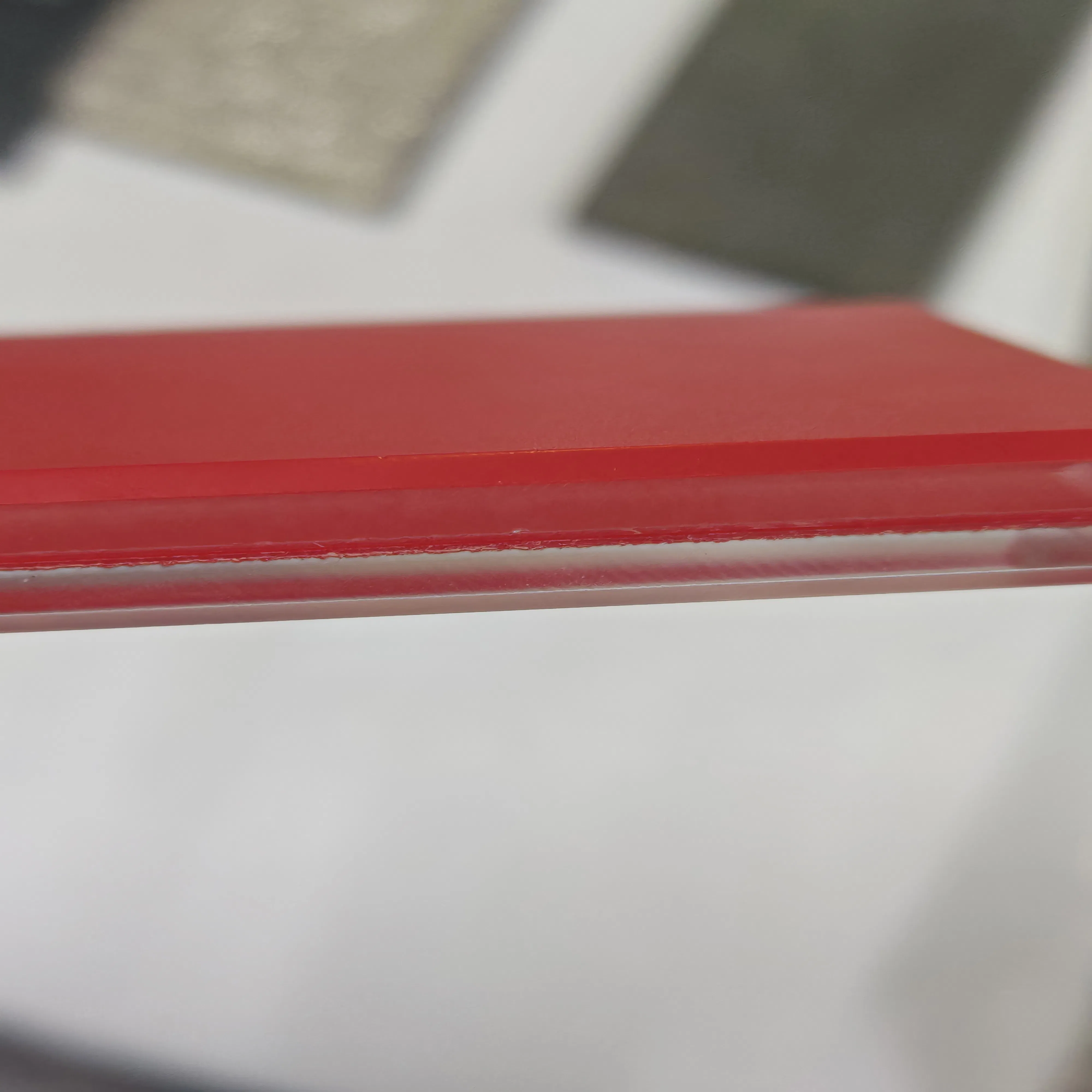 Fashionable Laminated Glass Solutions with Decorative Fabric for Interiors