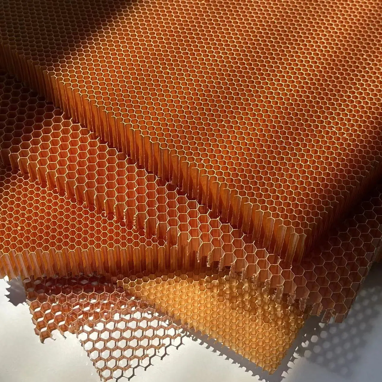 China Factory Wholesale Aramid Paper Honeycomb Core Sandwich Panel Price for Aerospace