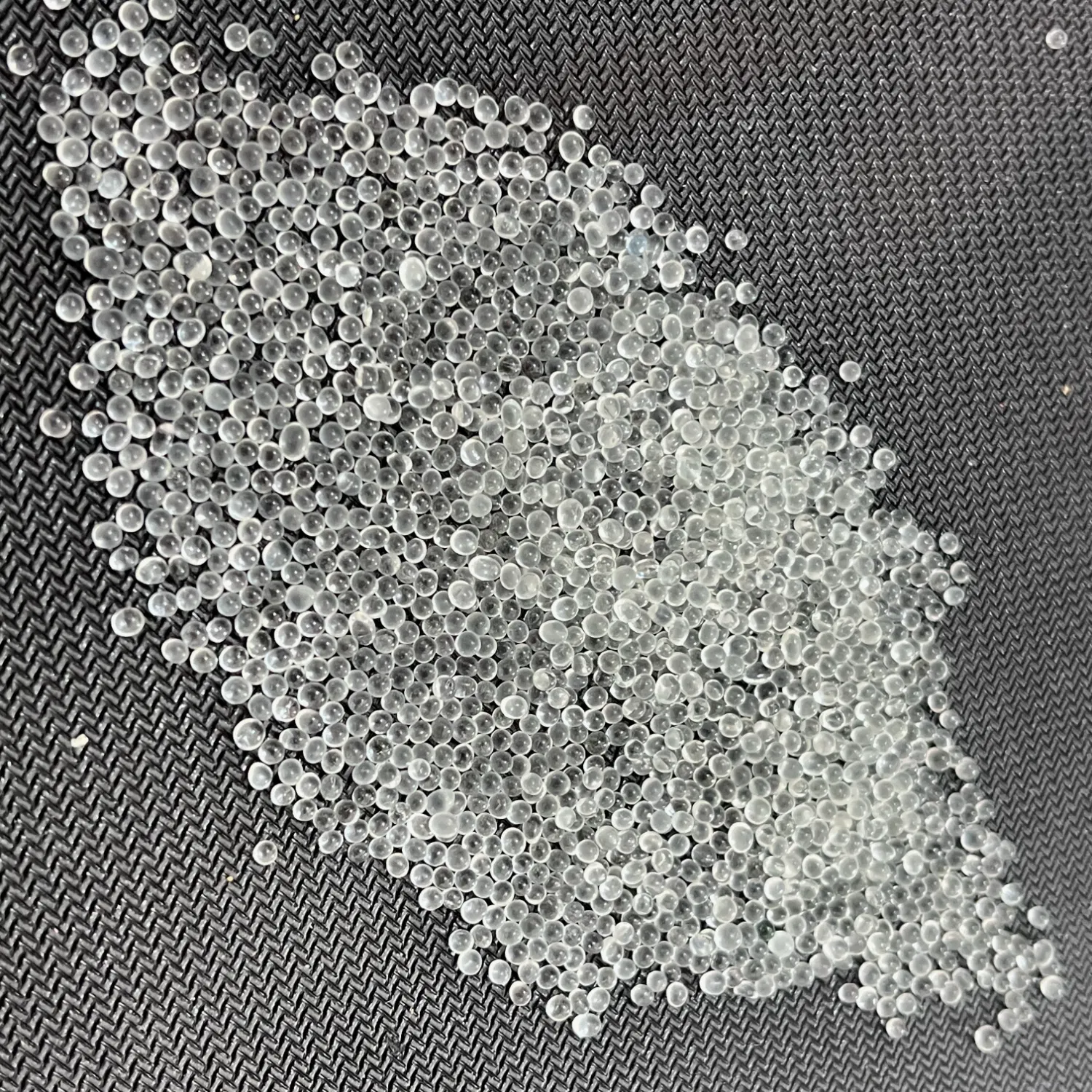 Стеклянные гранулы для пескоструя без кремнезема