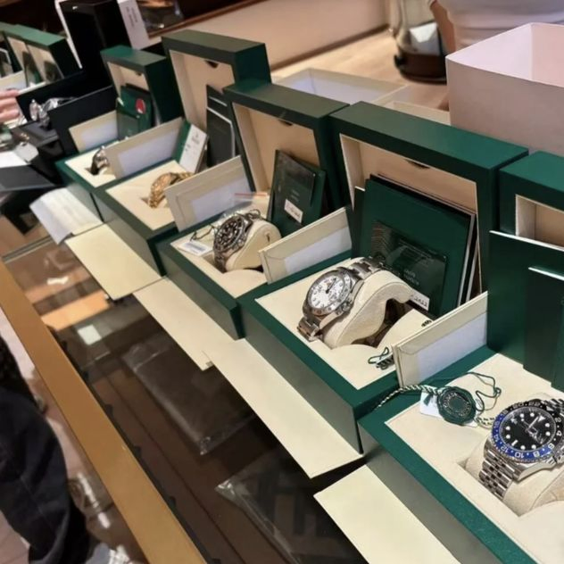 High-Grade Stainless Steel Elegant Men's Elegant Watch