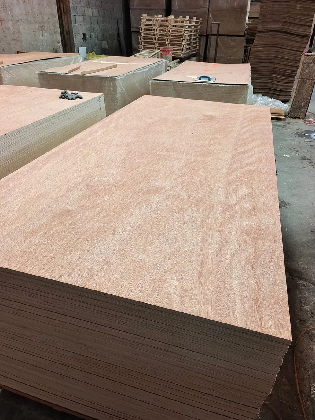 4X8 Commercial Plywood 18mm with Bintangor Okoume Veneer