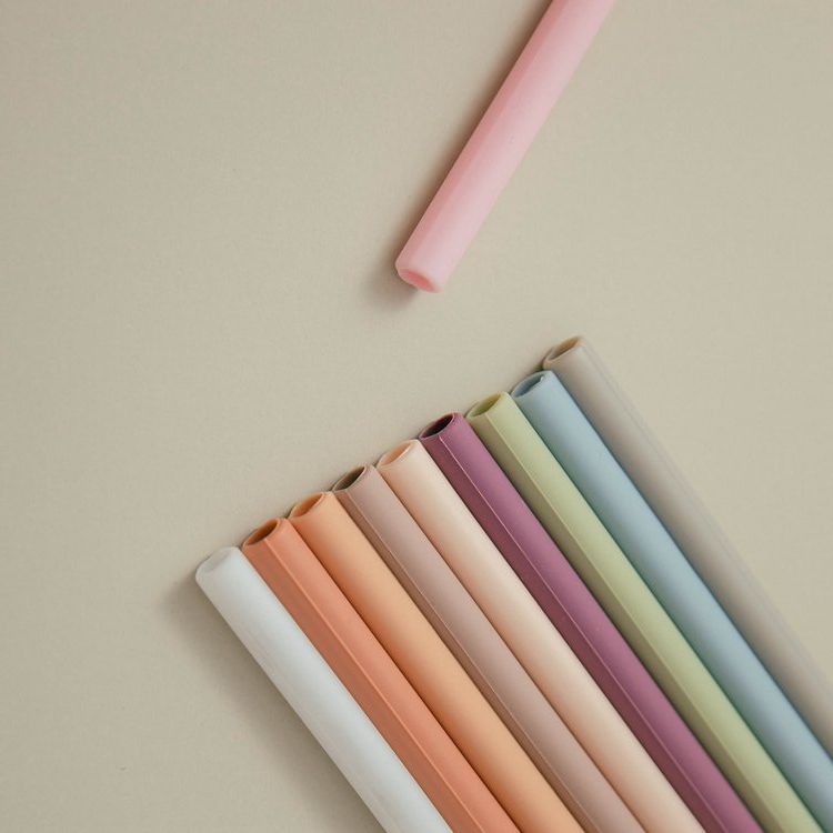 Eco Friendly Portable Reusable Drinking Straw Silicone Collapsible Bend Straws