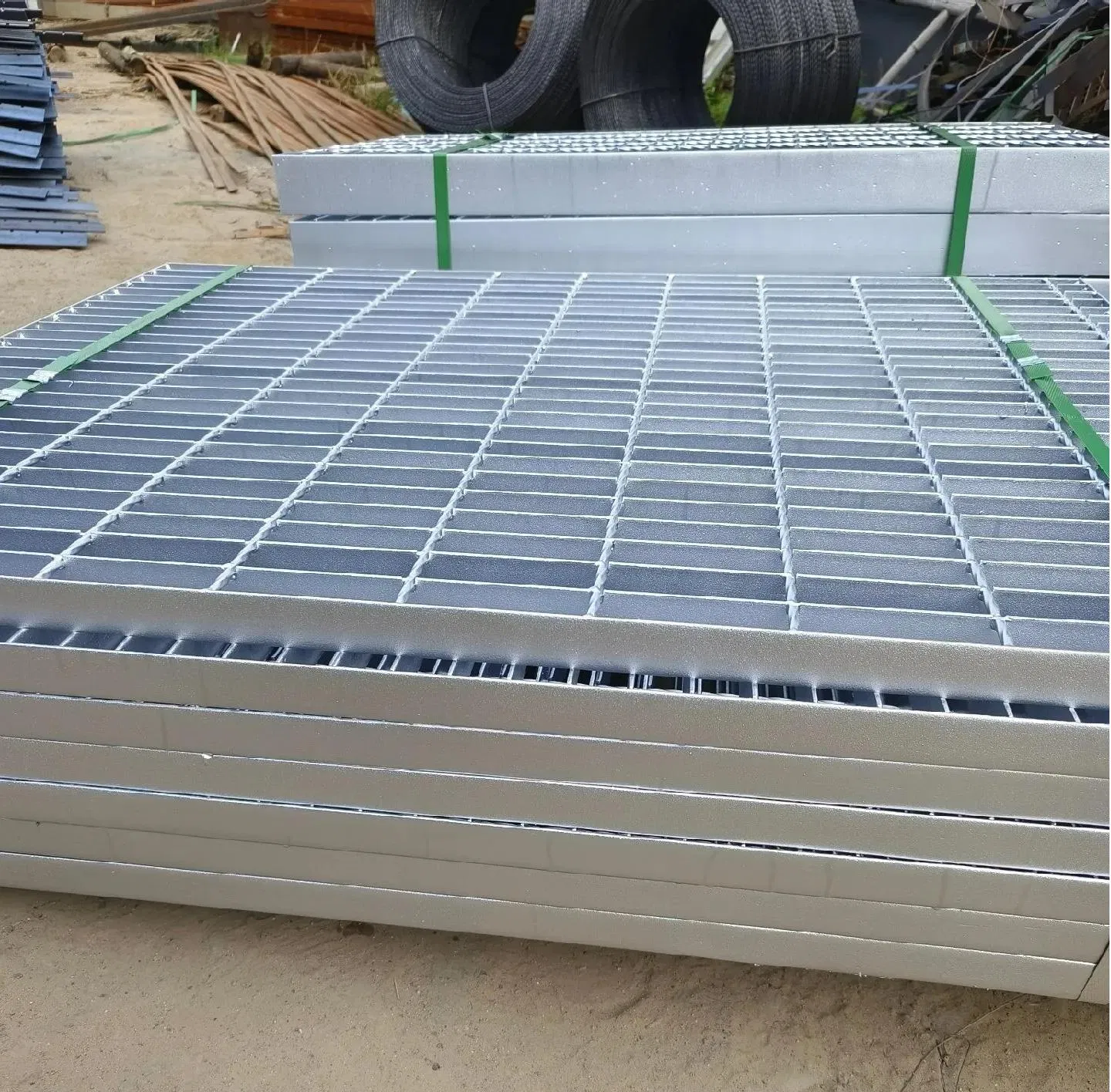 Building Material Hot DIP Galvanised Steel Bar Grating Pressed Steel Grating Drain Grate Trench Cover Stair Tread