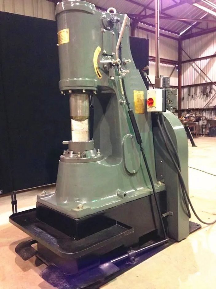 Professional 16kg Pneumatic Air Power Forging Hammer C41-55