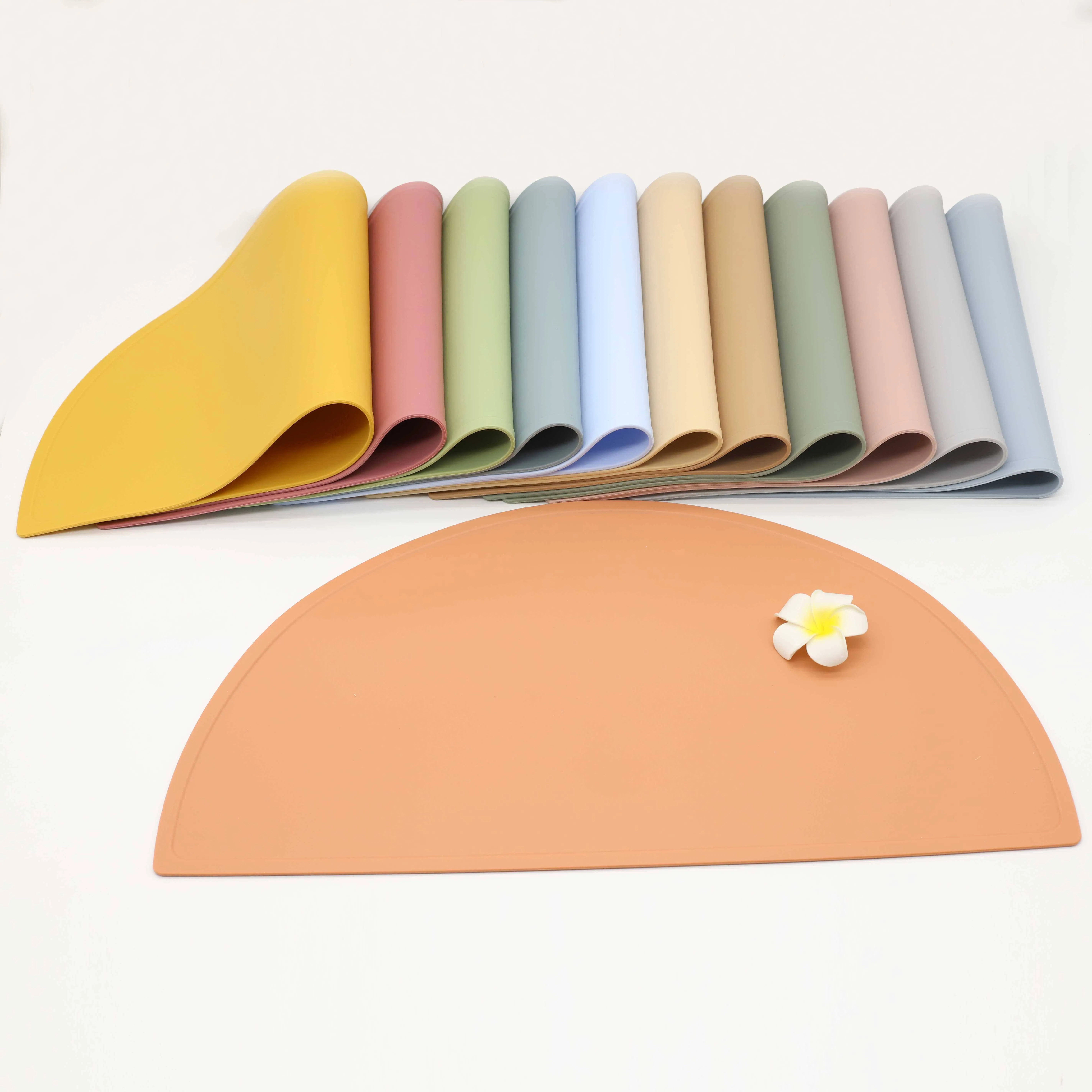 BPA Free Silicone Tray Mat Customize Kids Dining Table Place Baby Semicircle Shaped Non Slip Heat Resistant Silicone Placemat