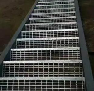 Hot Dipped Galvanized Walkway Heavy Duty Steel Grating for Trailer Floor