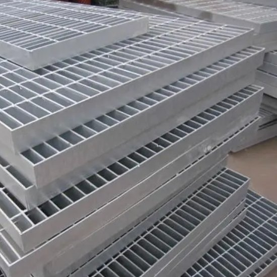 Heavy-Duty Steel Safety Walkway Grating for Canal Covers