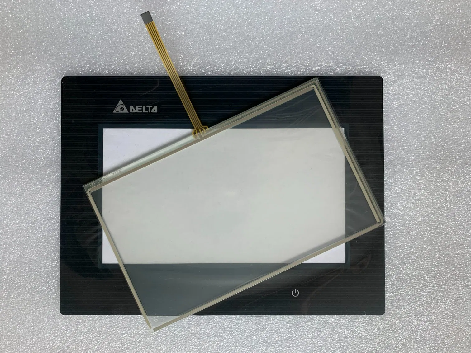 Защитная плёнка Delta DOP-B03s211 для сенсорной панели