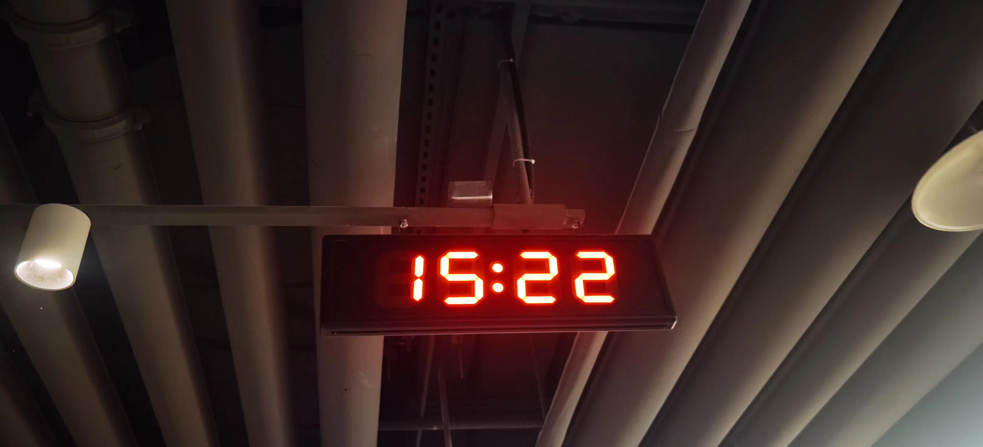 Sport Electric LED Clock Alarm Date LED Digital Clock System for Stadium