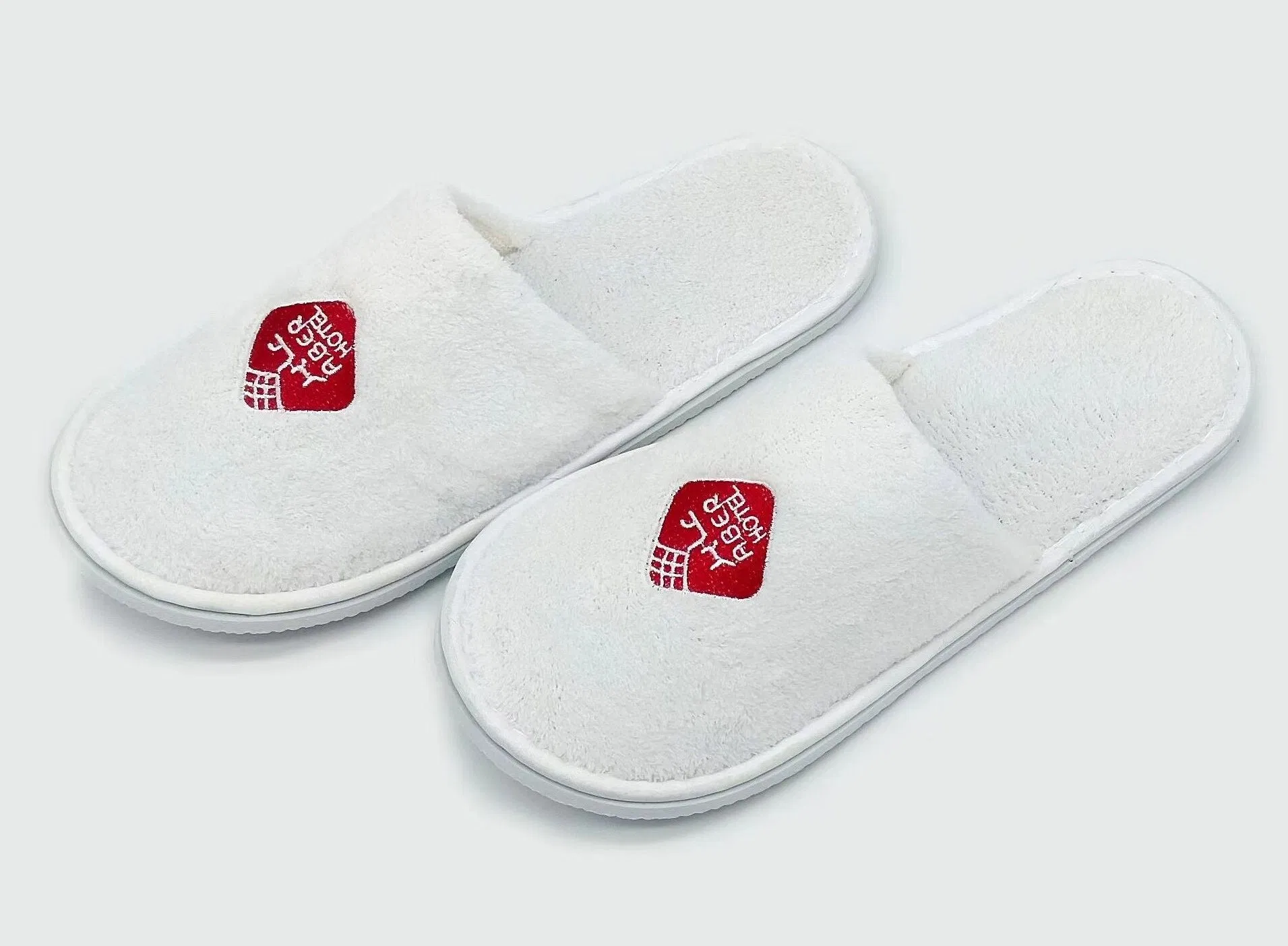 Luxury Coral Fleece Hotel Slippers Custom Logo Disposable Slippers OEM Custom Logo Personalized Wholesale Luxury Cheap White Washable Hotel Room SPA Guest