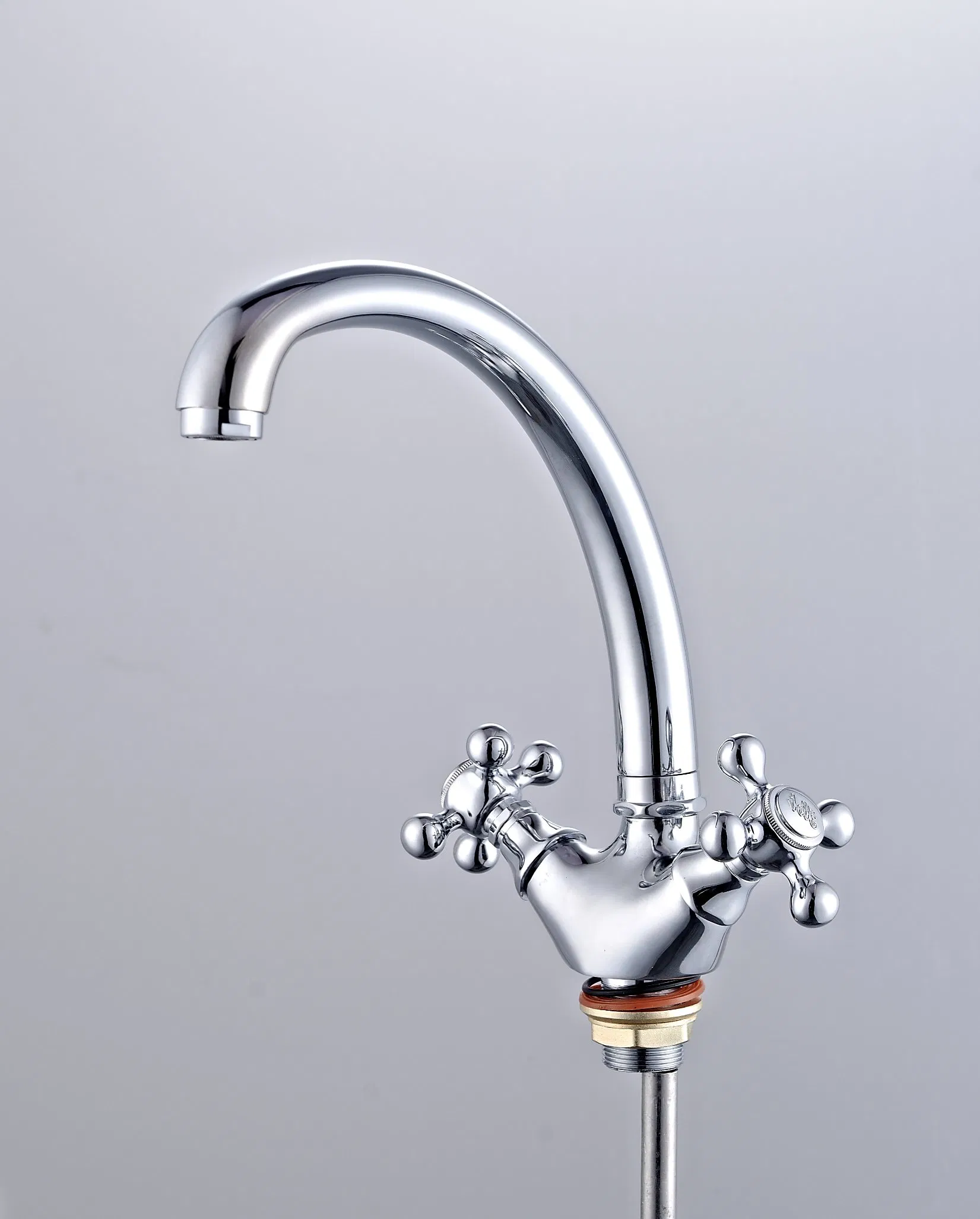 Sleek Silver Water Faucet with Easy Hot/Cold Control Switch