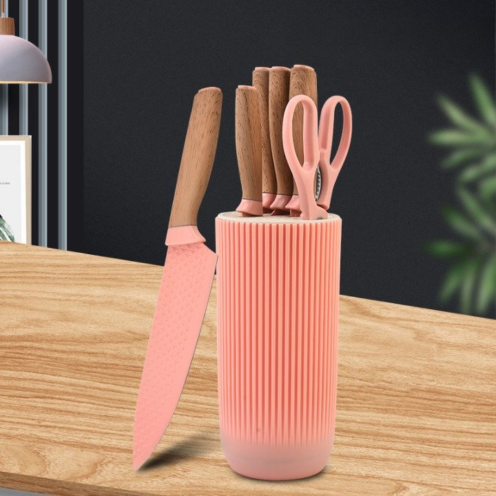 Набор кухонных ножей в скандинавском стиле