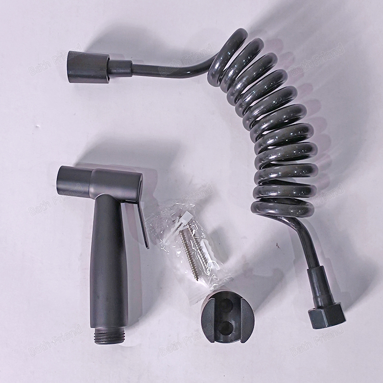 Matte Black Brass Wall Mounted Bidet Spray Gun Bathroom Accessories Wc Toilet Bowl Bidet Faucet