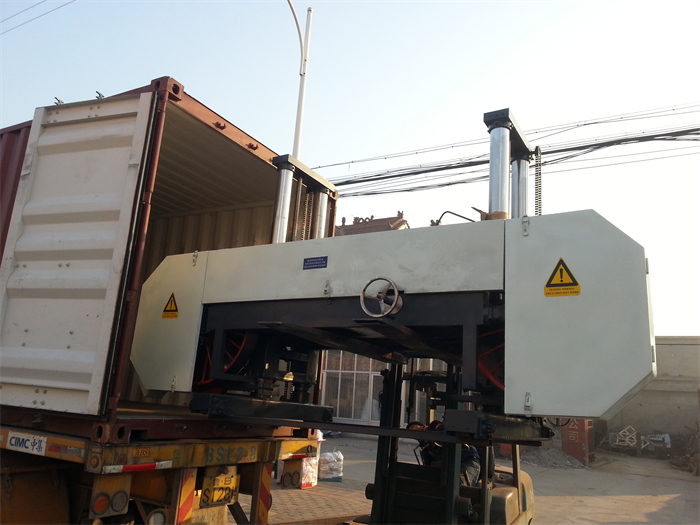 Ленточная пила по дереву горизонтальная для твердых пород