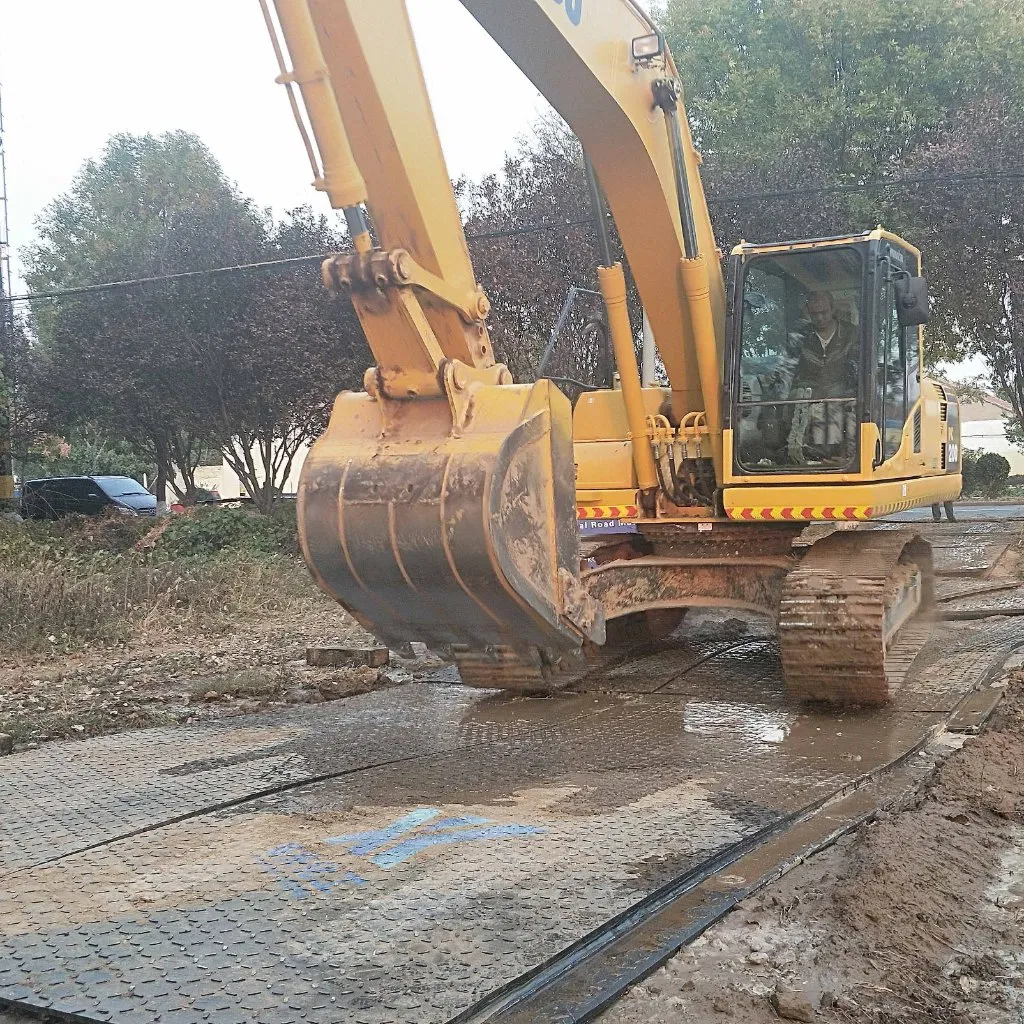 HDPE Ground Protection Mat Composite Hollow Heavy-Duty Interlocking Durabase Crane Megadeck Mat