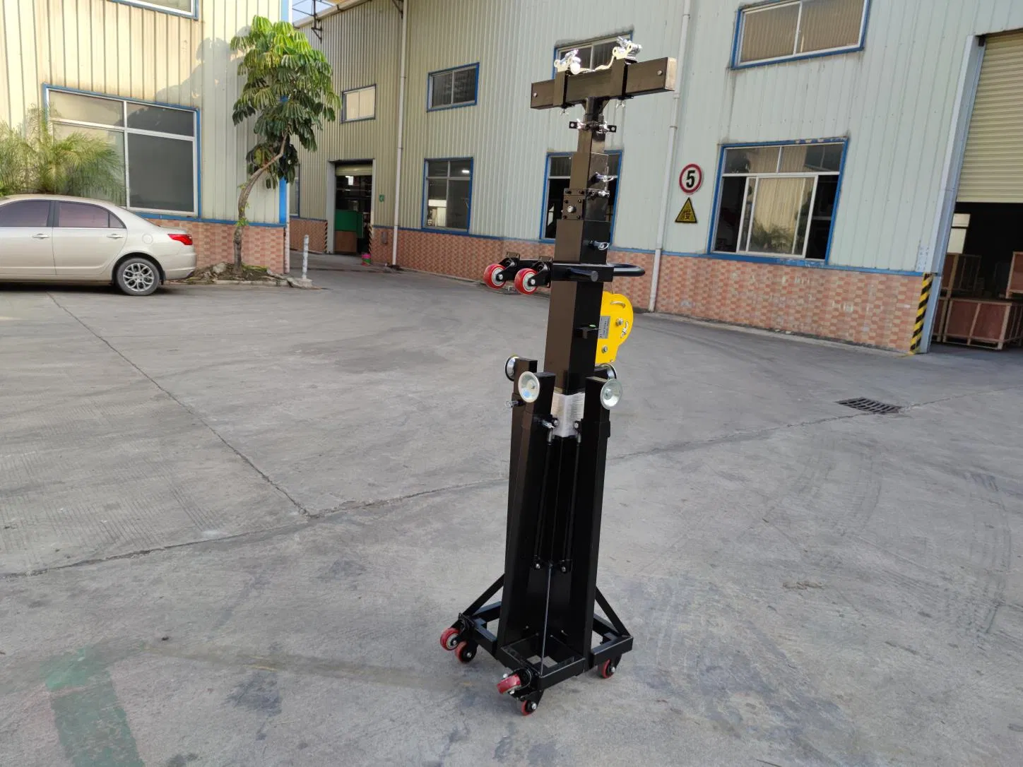 ISO CE TUV Aluminum Stage Lighting LED Screen Event Roof Truss