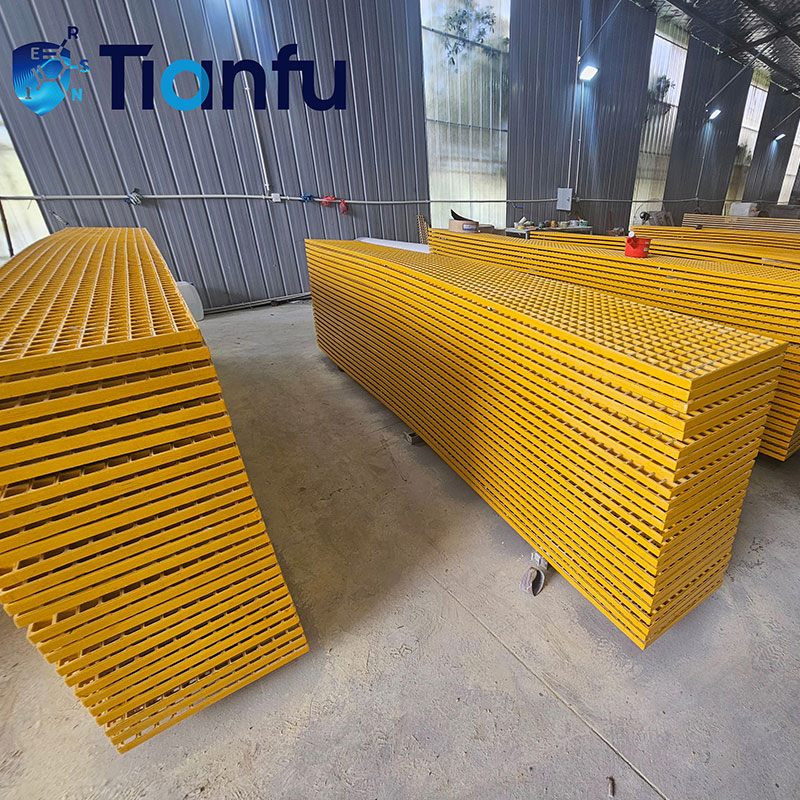 Customized FRP Grating Panel Supplier From China Lightweight Strong Mesh Flooring for Wastewater Treatment Plant Platform Cover