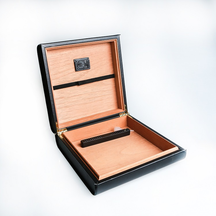 Manufacturer Wooden Travel Waterproof Cigar Cabinet with Humidifier