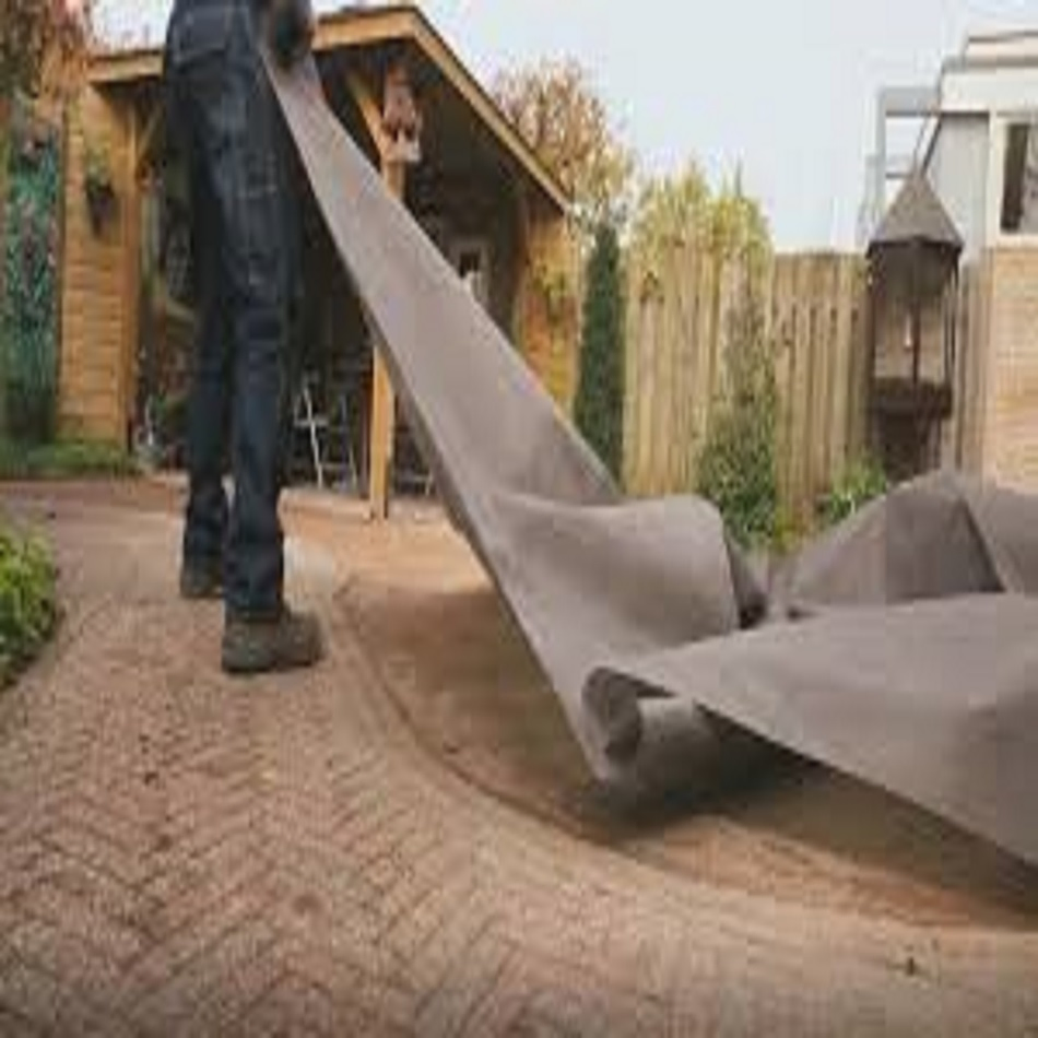 Tailored Construction Material for Nonwoven Drainage and Filtration