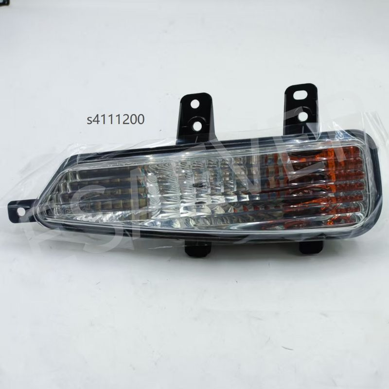 Передний поворотник LED S4111100 S4111200 для авто