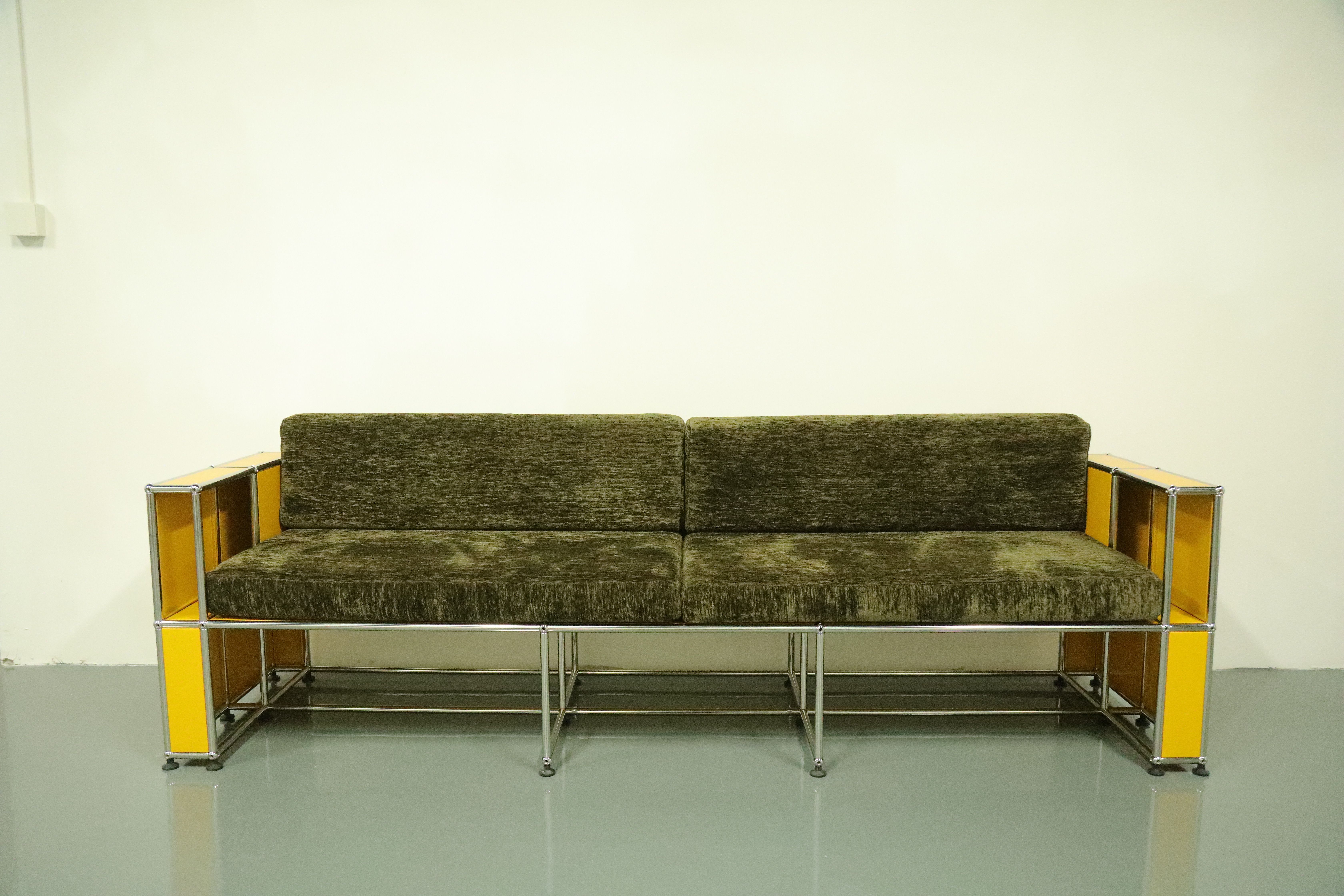 Мебель для гостиной металл нержавейка диван стулья столик минимализм