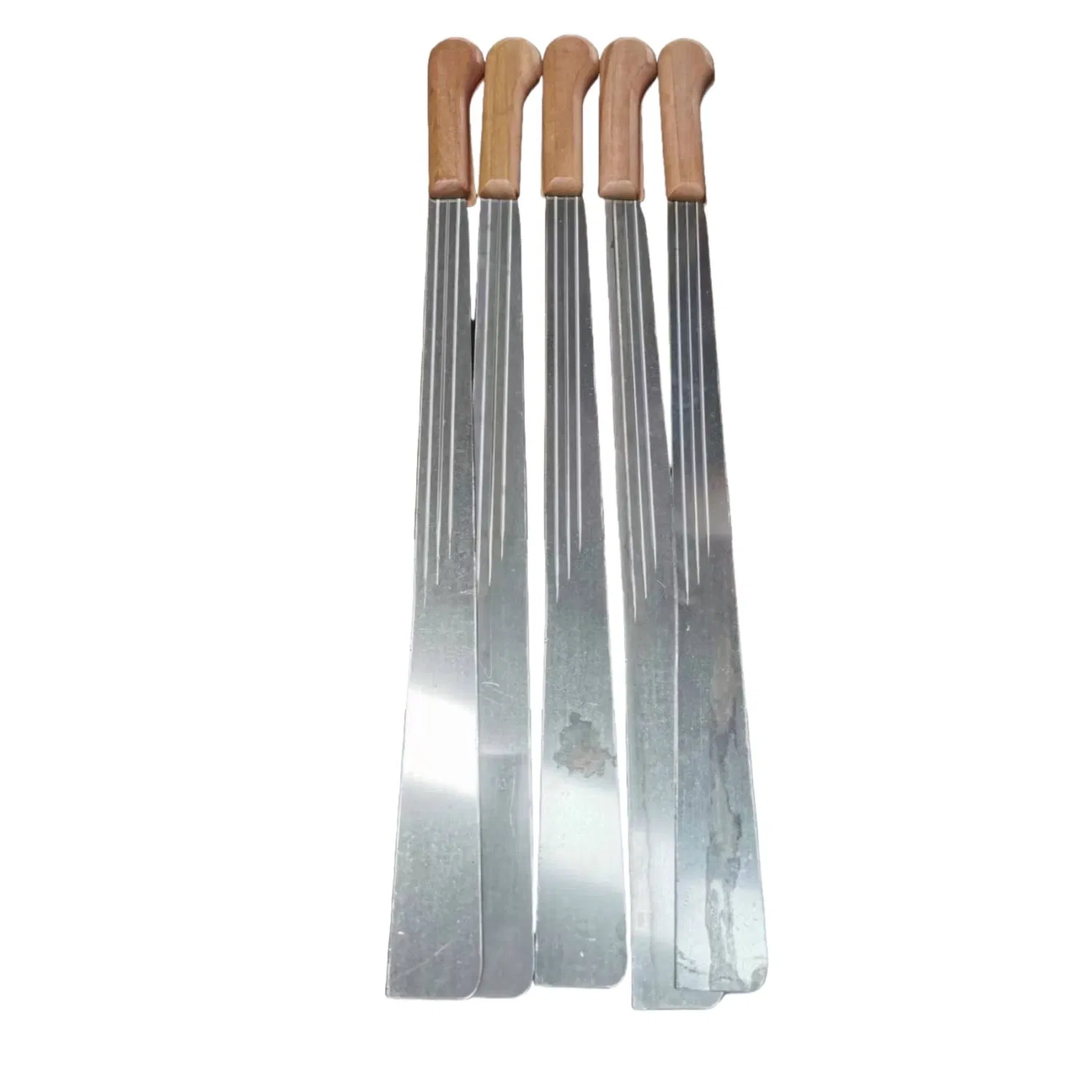 Lightweight Design Sugarcane Knife, Portable and Easy to Use, a Practical Item for Outdoor Camping, Firewood Cutting, and Emergencies.