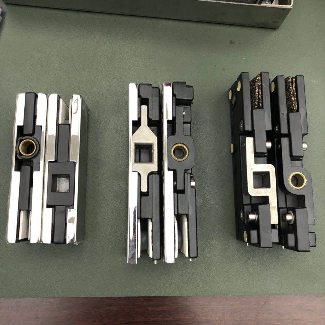 Durable Aluminum Alloy Glass Door Hardware Bottom Patch Fiffing