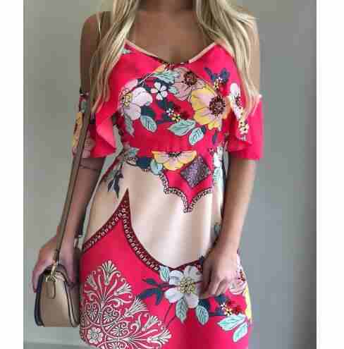 Одежда женская модная стильная