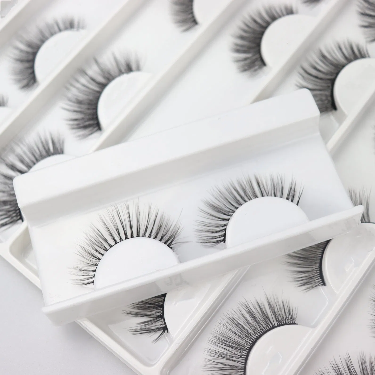 12 Rows Foil Back Handmade 0.02-0.08 Makeup Volume Lash Trays Private Label 5-25mm Velvet Silk Volume Individual Eyelashes