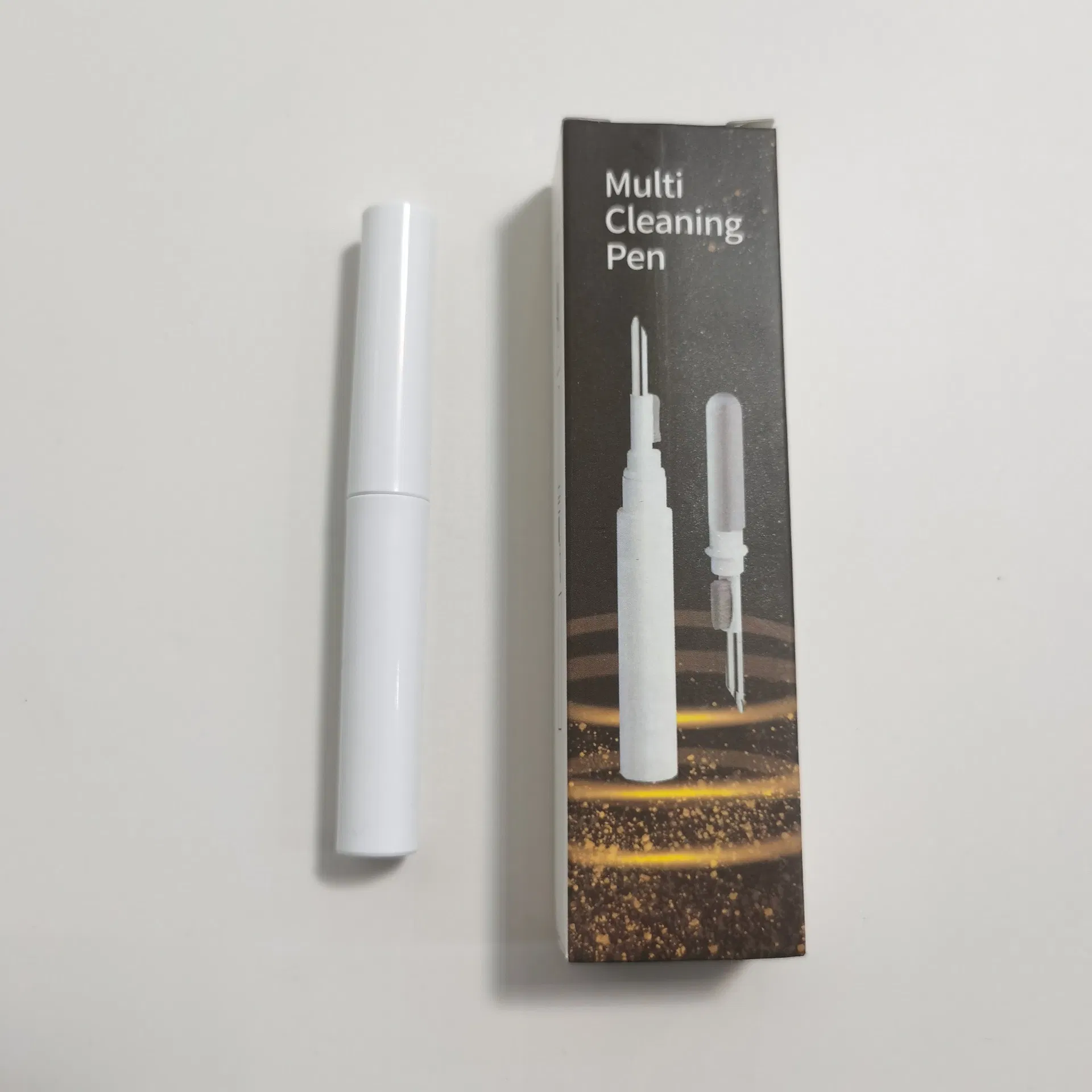 Ручка-щетка для чистки наушников и чехлов