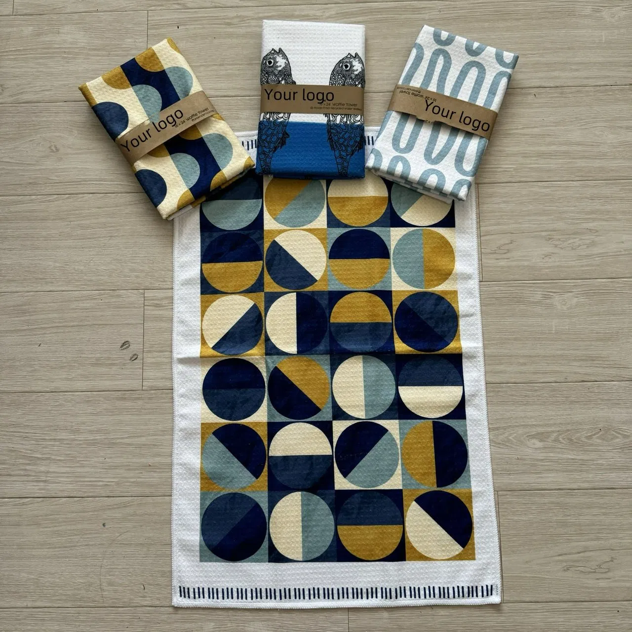 50GSM/400GSM Printed Microfiber Kitchen Towels Customizable Logo Waffle Weave Quick Dry Absorbent Tea Towels