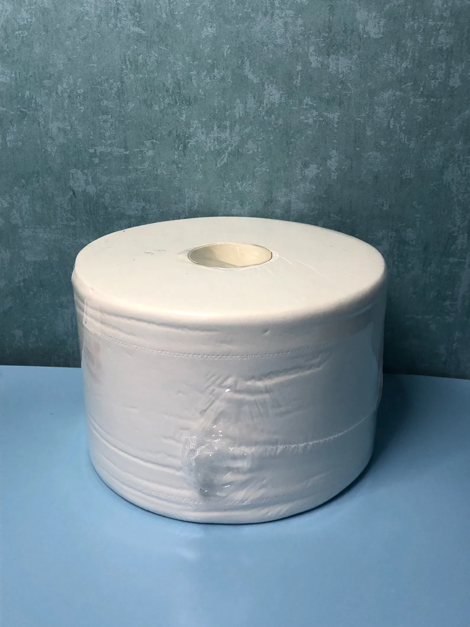 840 GM Medium-Draw Toilet Paper Roll Medium-Draw Two-Ply Tissue Paper