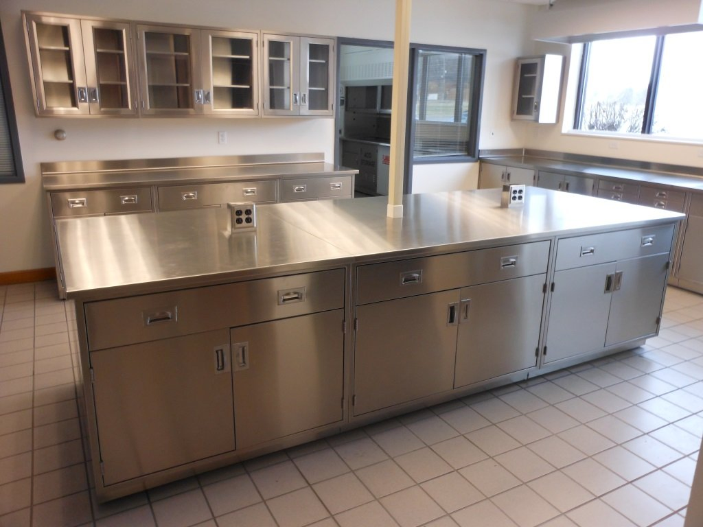 Rust-Proof Stainless Steel Lab Countertops Perfect for Chemical Labs Bench Top