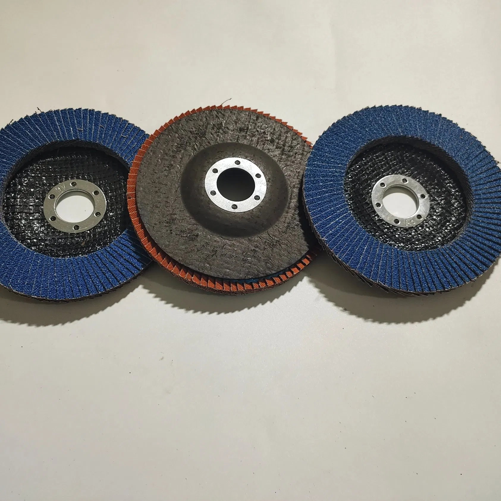 Лепестковый шлифовальный диск 115 мм, 240#