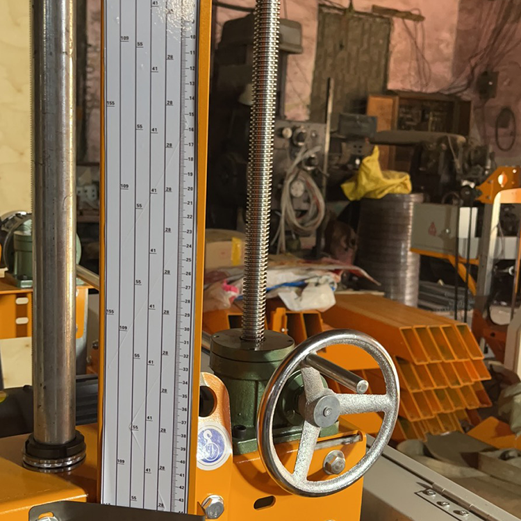 Пилорама ленточная портативная