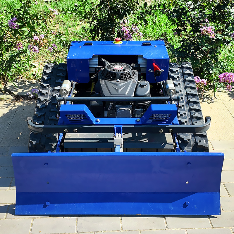 Гусеничная газонокосилка с дистанционным управлением NUC 500