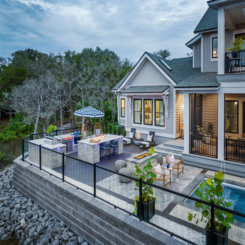 Free-Maintenance Black Century Aluminum Deck Railing