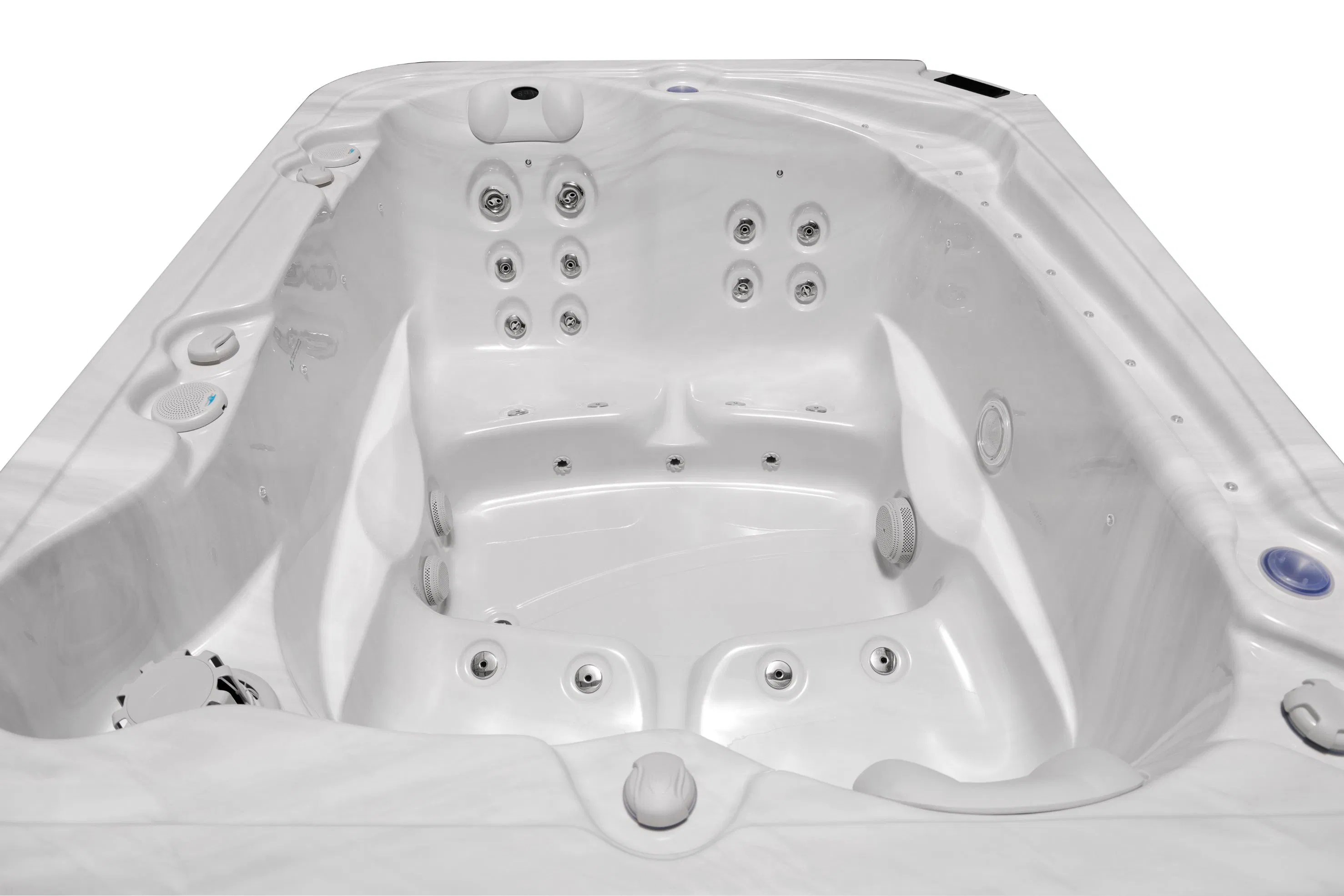 Акриловая СПА-ванна на 4 персоны для улицы