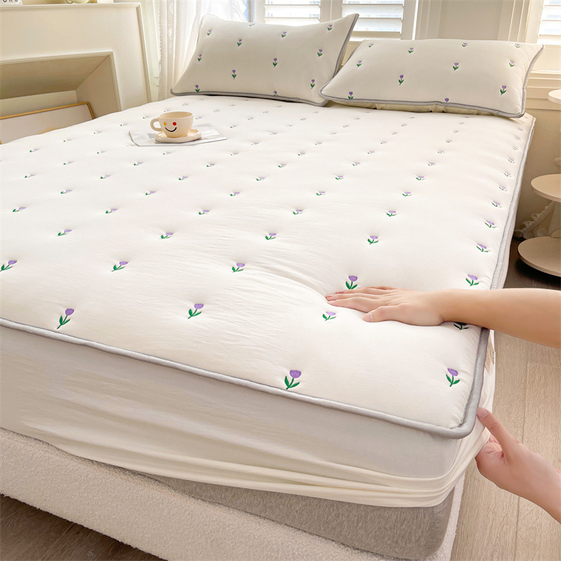 Per-Wash Treated Soft Microfiber Quilting and Embroidering Mattress Protector Cover Fitted Sheet