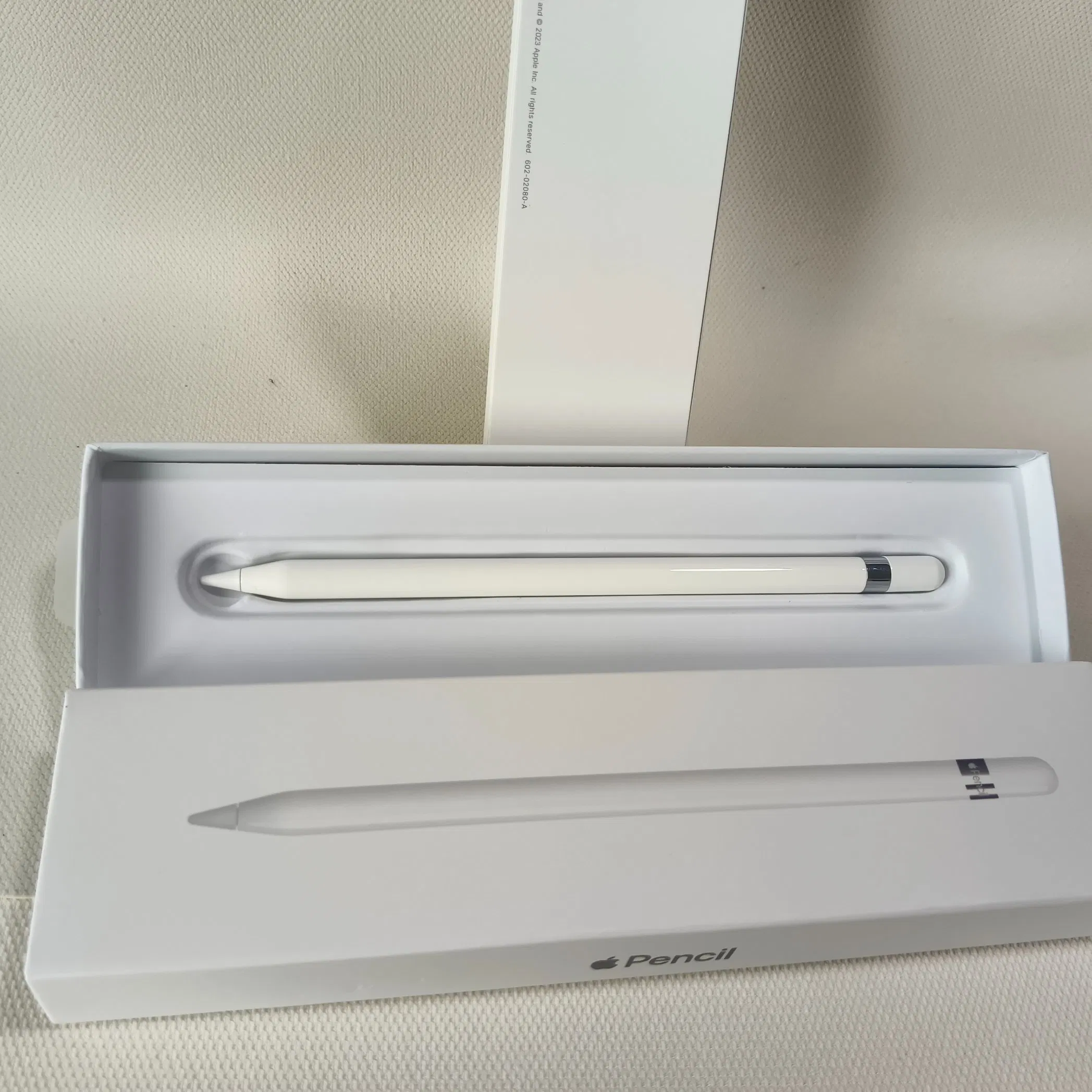 AAA+++ Boutique Hot Style 1: 1 Magnetic Imitation Pen Tablet Special Pencil 1gen Stylus Drawing Writing Pen Touch Pen Enjoyable Depicting Lightning Port