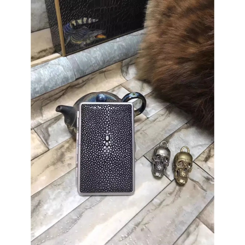 Ea549 Custom Empty Crystal Holder Cigarette Tin Box with Lighter Smoking Pearl Fish Skin Case Tobacco Kit Storage Kotak Rokok