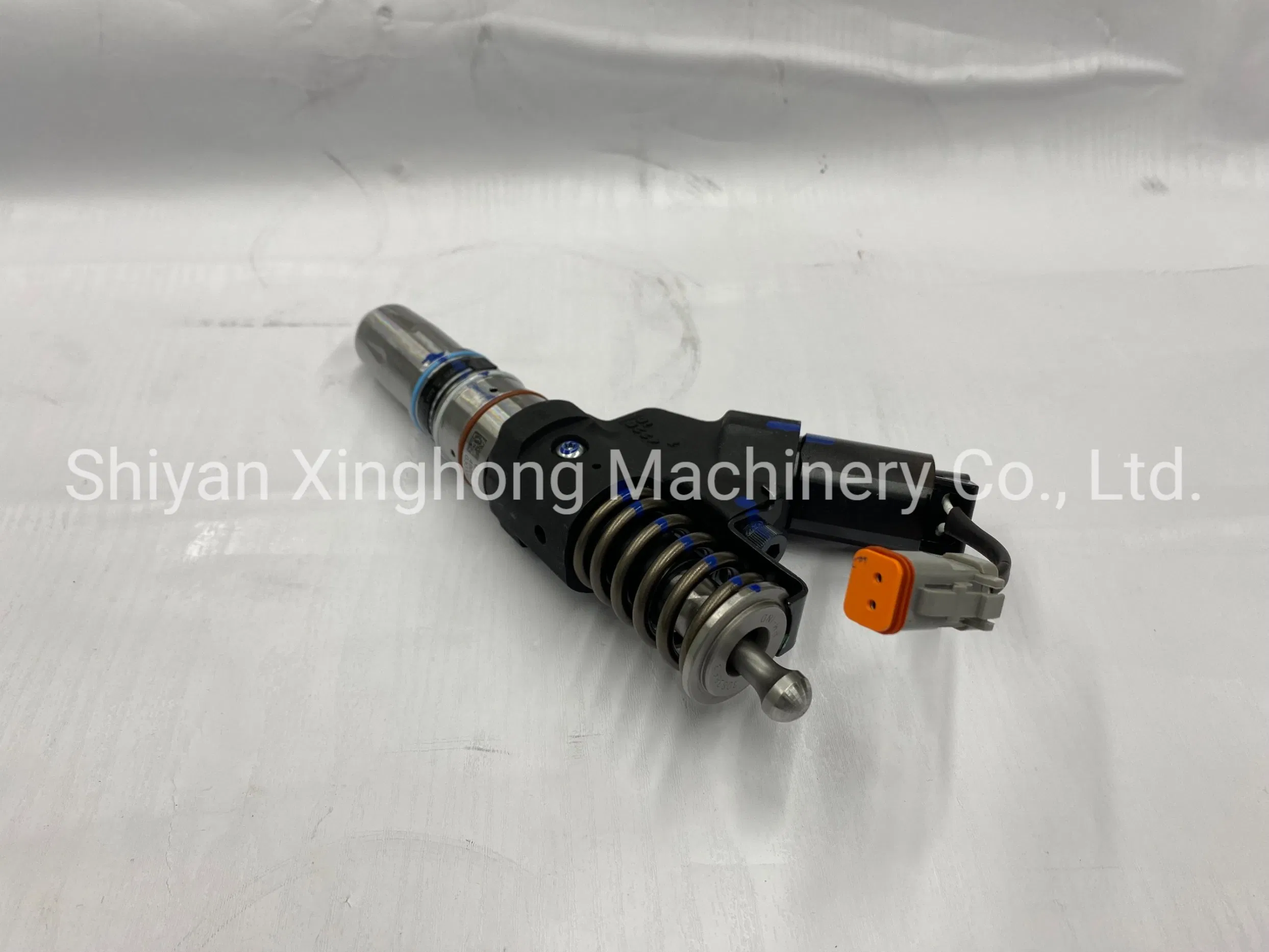 Форсунка топливная Cummins 4903472 для двигателей QSM11/M11