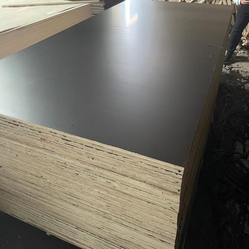 Moisture-Resistant Plywood - Supplier of Eco-Friendly Film Face Solutions