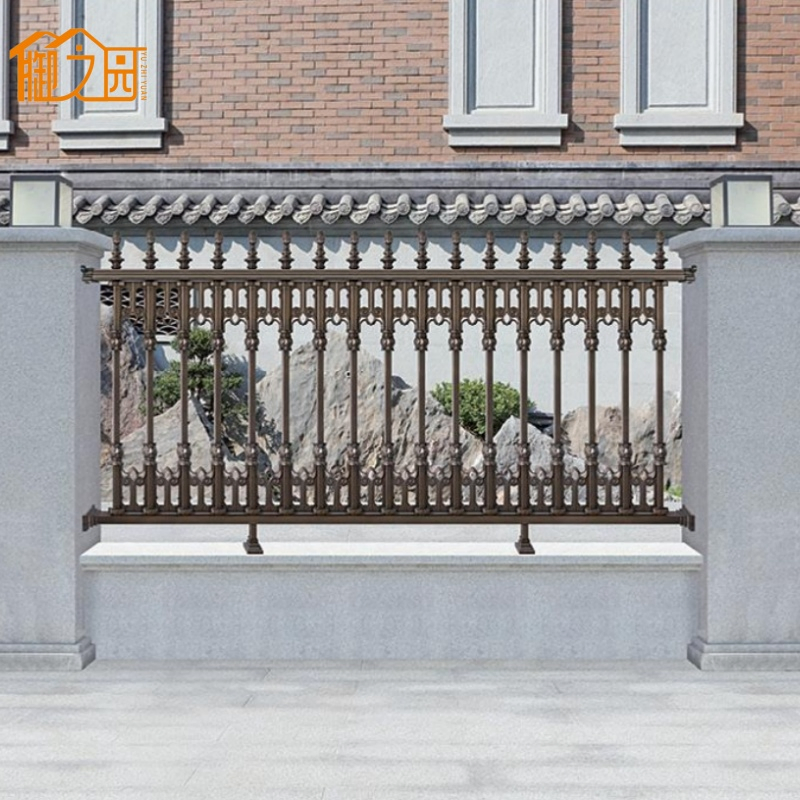 High Quality Outdoor Aluminium Privacy Horizontal Fence for Security and Farming Including Rail Fencing and Gate