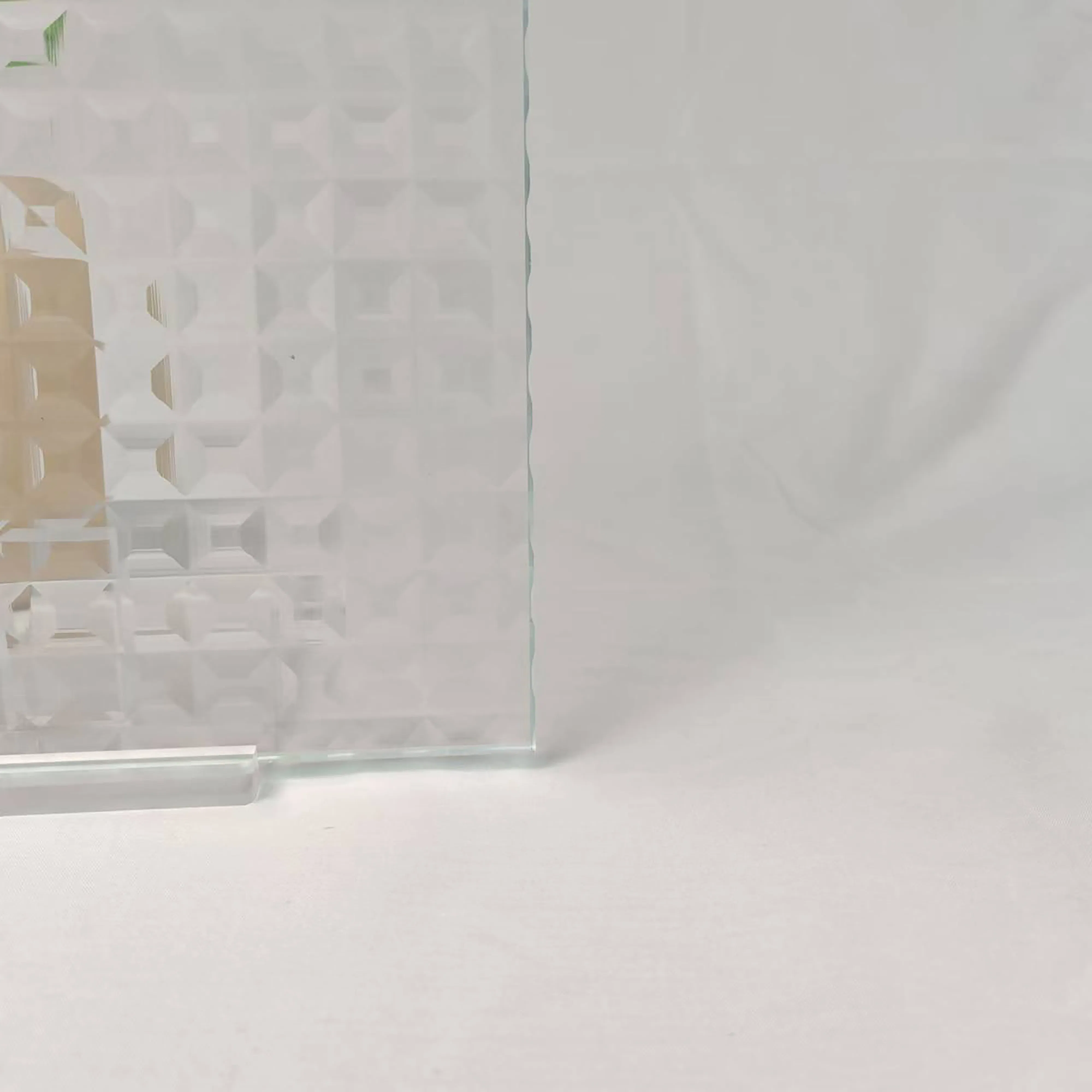 Stunning Frosted Texture Glass for Unique Home Decor and Gifts