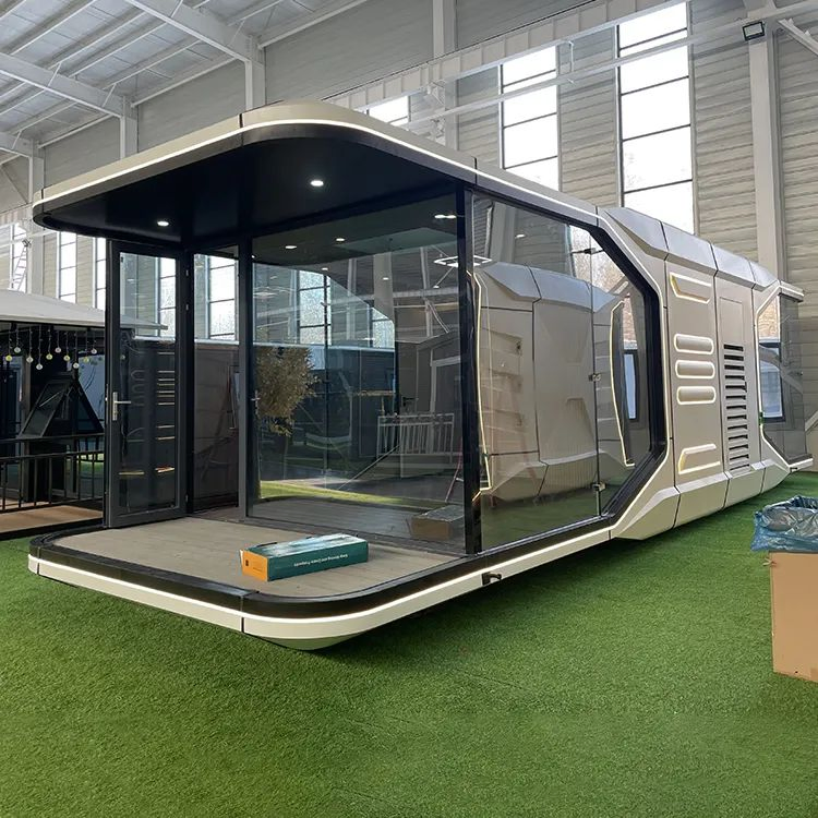 Luxury 20-40FT Prefabricated Steel Pod Eco-Capsule House for Hotel Use Outdoor Apple Cabin House