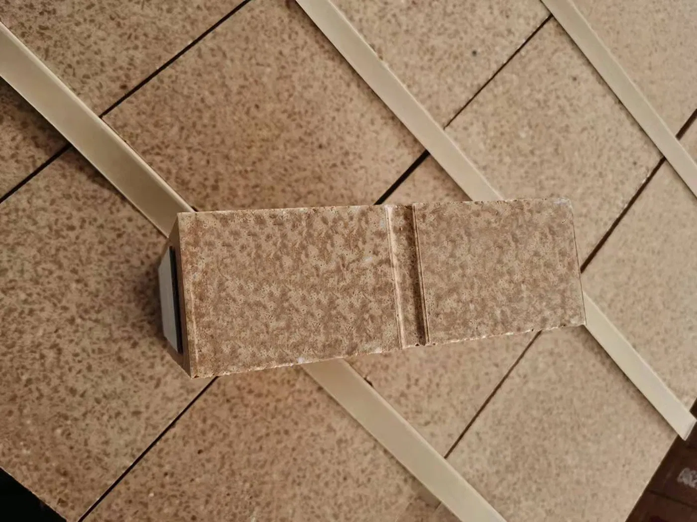 Огнеупорный кирпич из магнезиально-шпинели для вращающейся печи