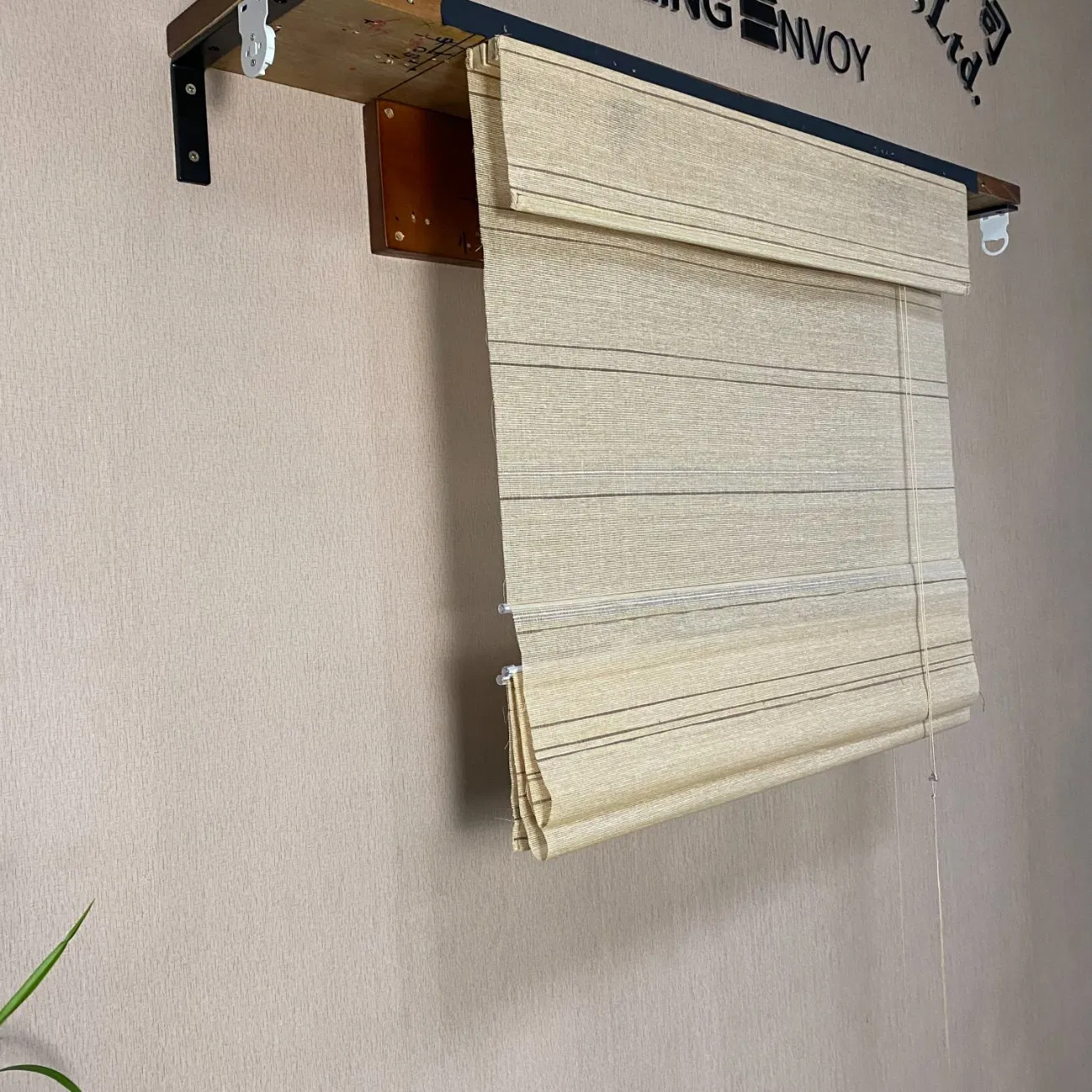 Shining 100% Pure Natural Light Filtering Woven Roman Wood Shades for Interior Decoration