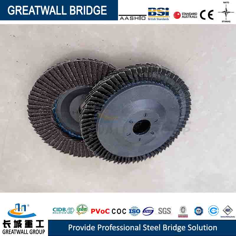 Лепестковый шлифовальный диск для УШМ