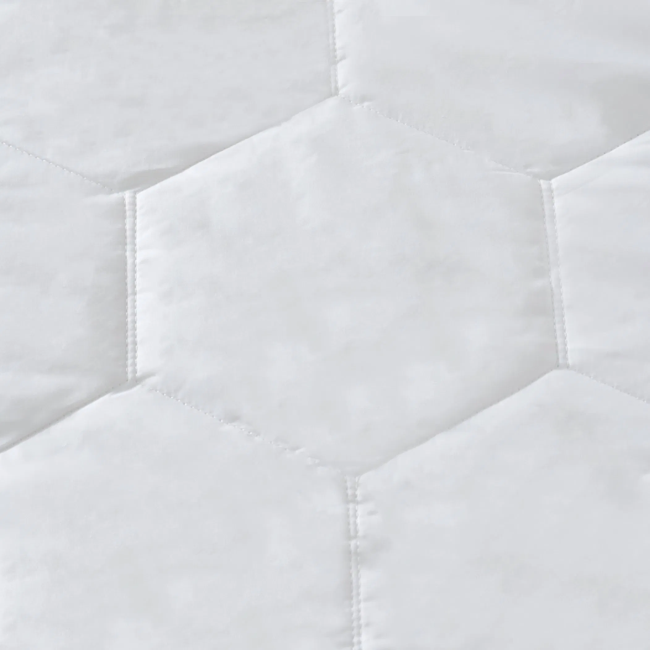 Full Woven Quilted Bed Pad Mattress Elastic 4 Corners Nosieless Comfortable Waterproof